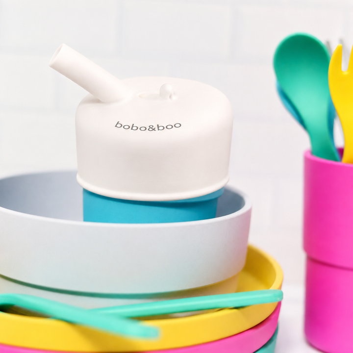 Universal Silicone Cup Lid - Sip & Straw White