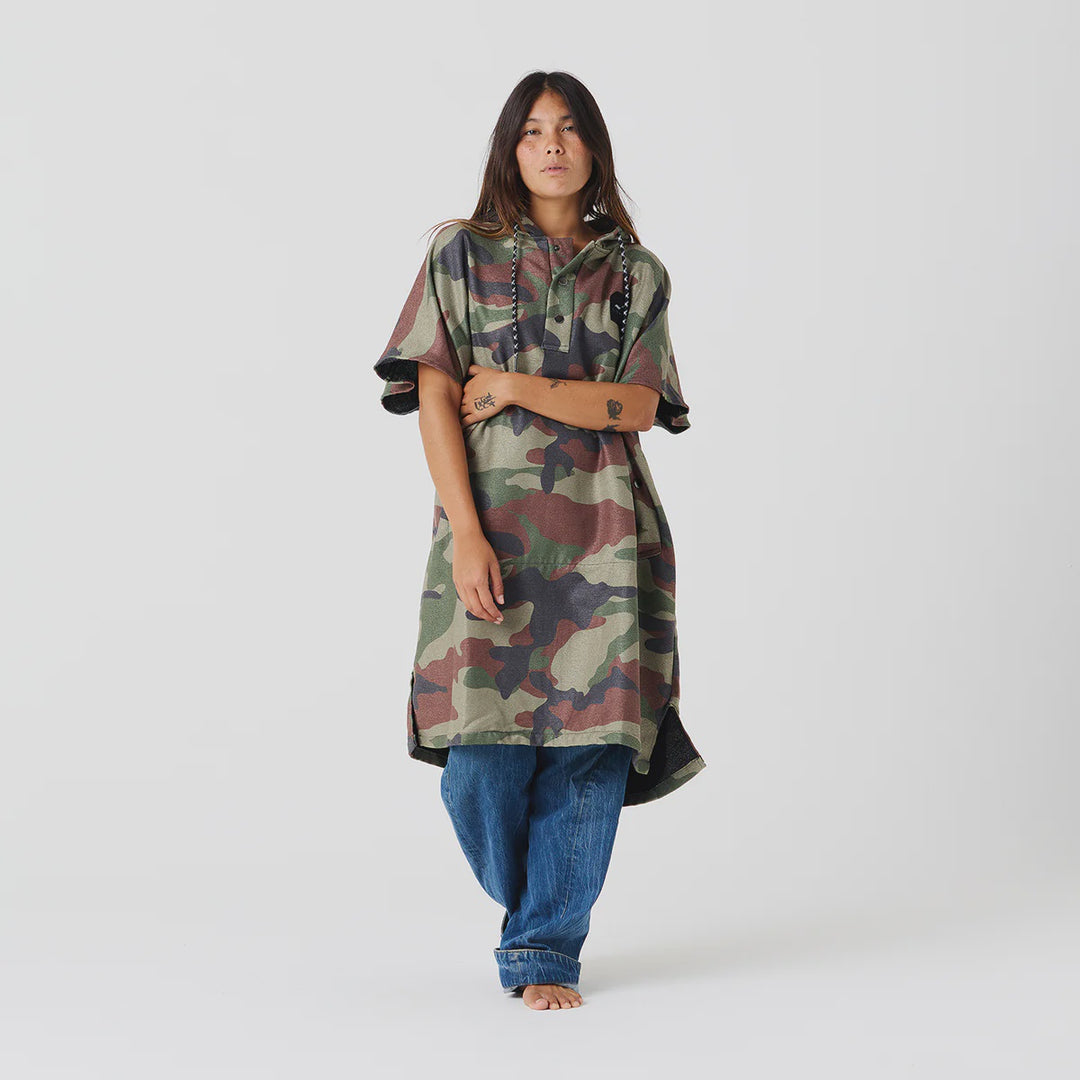 Changing Poncho - Quick Dry Regime