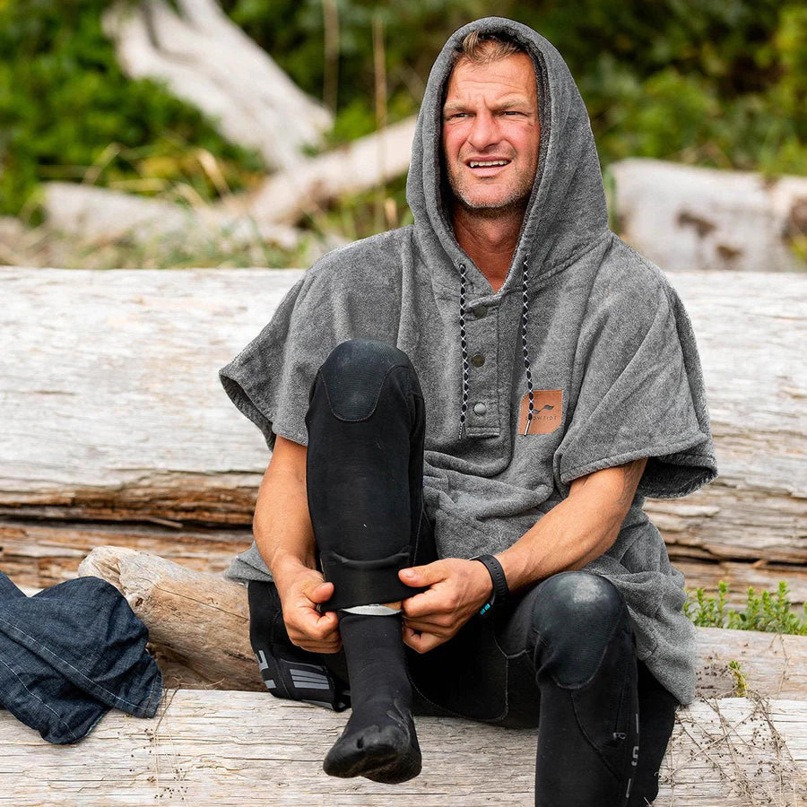 Changing Poncho - Digs
