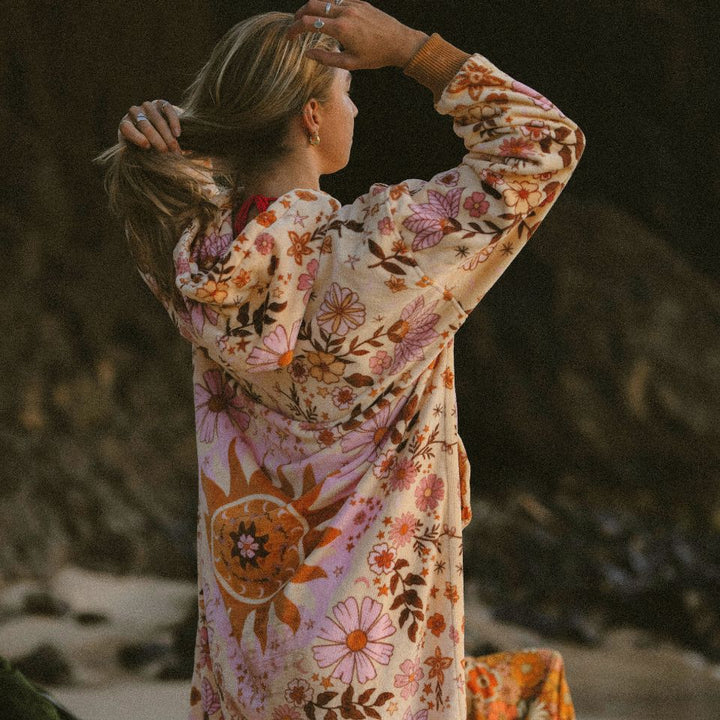 SomerSide Boho Sun organic cotton long-sleeve changing poncho, rear sun design